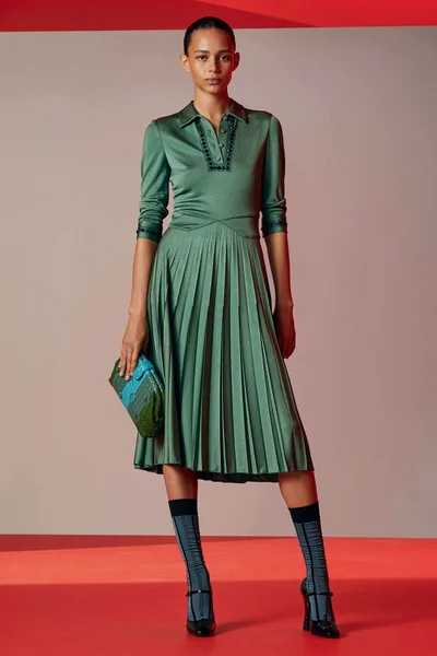 Look 3